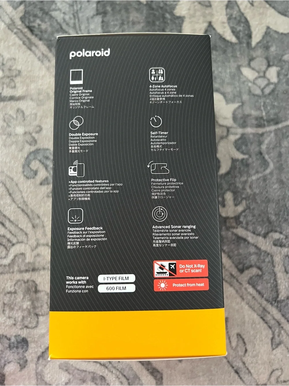 Polaroid Flip Instant Camera in Black - Polaroid + 8 Instant Photos